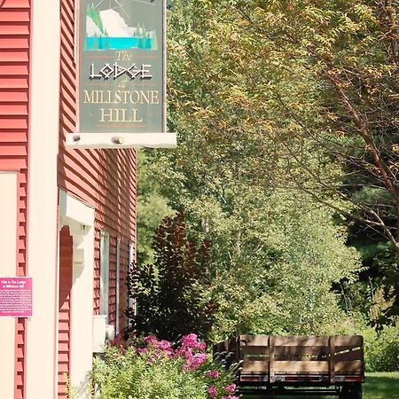 Lodge At Millstone Hill Barre Bagian luar foto