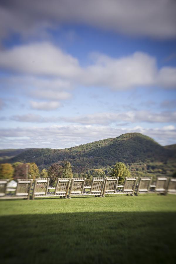 Lodge At Millstone Hill Barre Bagian luar foto