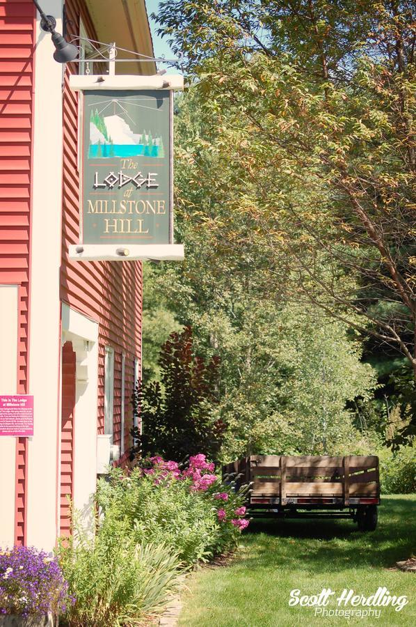 Lodge At Millstone Hill Barre Bagian luar foto