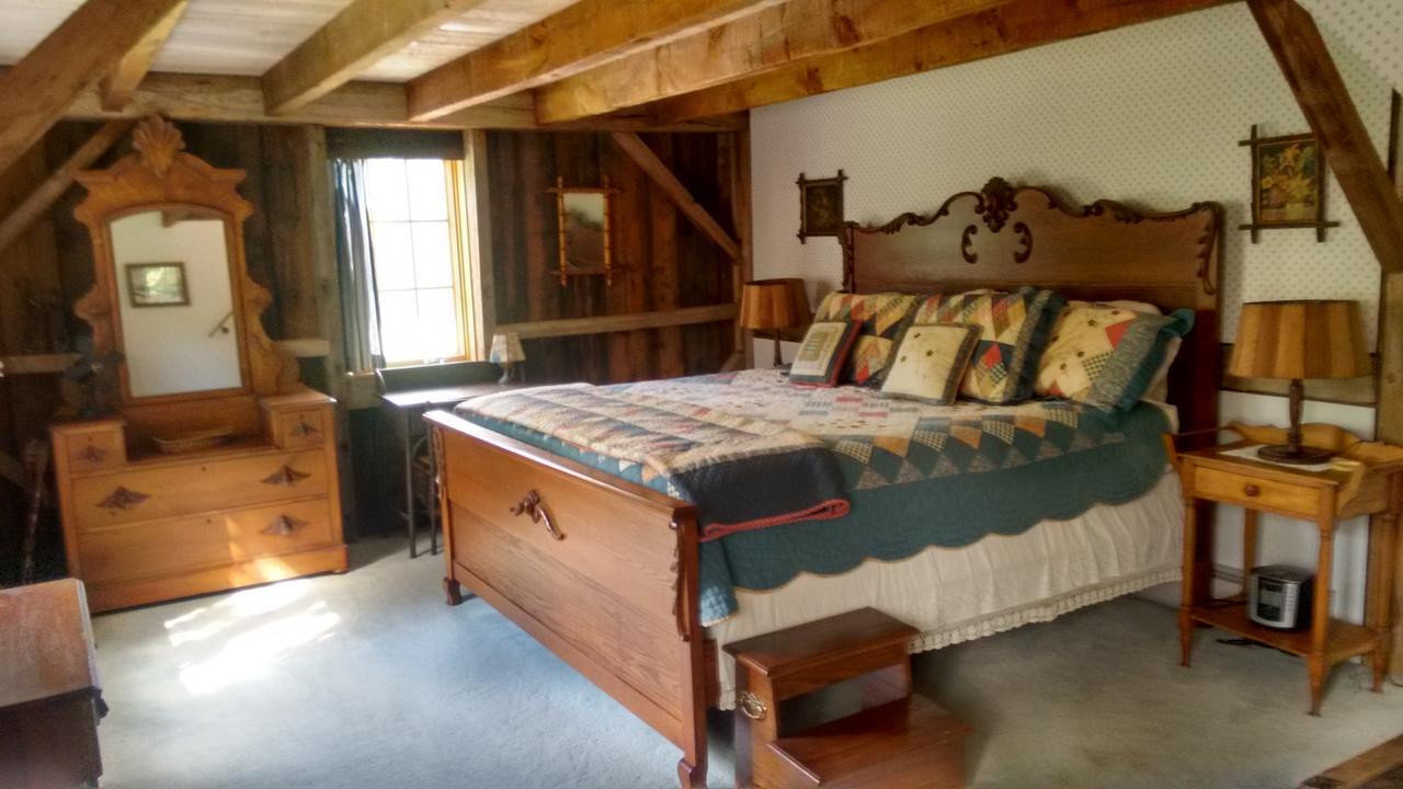 Lodge At Millstone Hill Barre Bagian luar foto