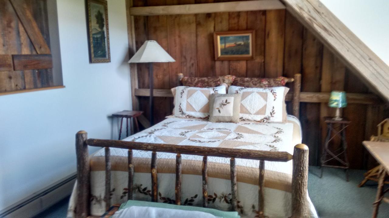 Lodge At Millstone Hill Barre Bagian luar foto